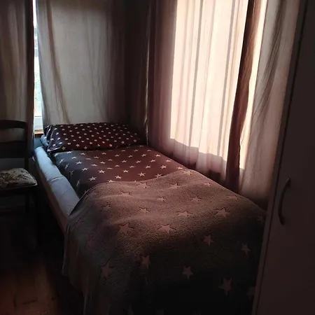 Rossa Δωμάτια σε οικογενειακή κατοικία *