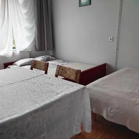 Δωμάτια σε οικογενειακή κατοικία Rossa Ούστκα